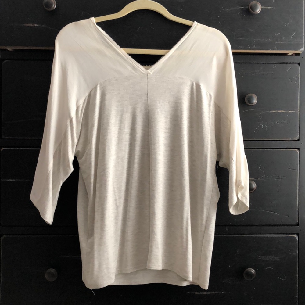 Beautiful top! - Picture 2 of 4